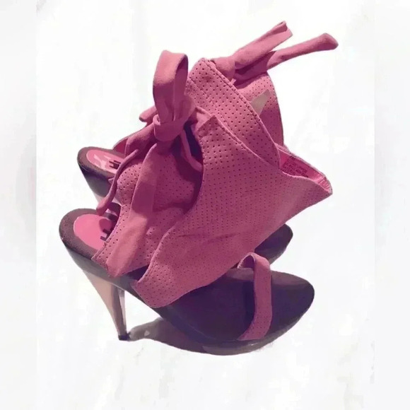 Browns suede pink perforated Work, Day to Night, Date Night leather heels 7 - Picture 2 of 4